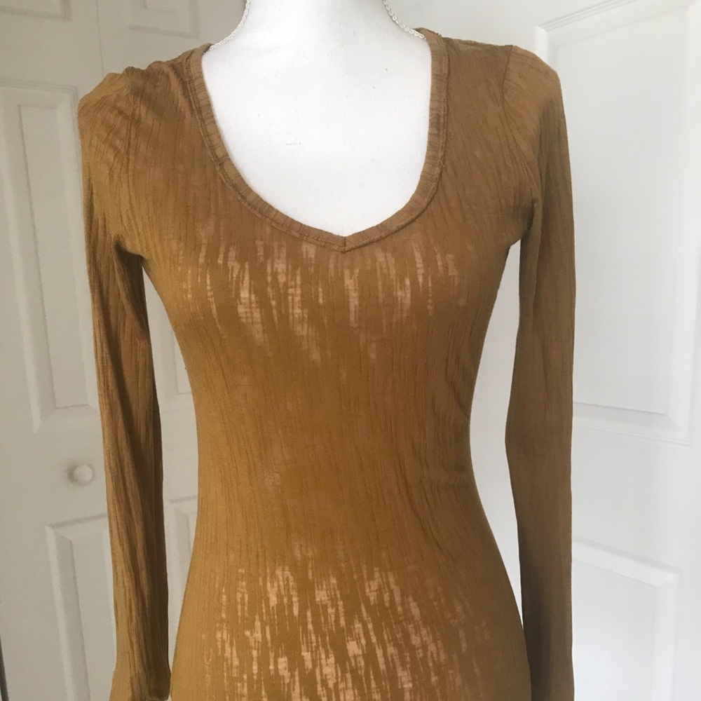 Ladies BKE Long Sleeve V-Neck